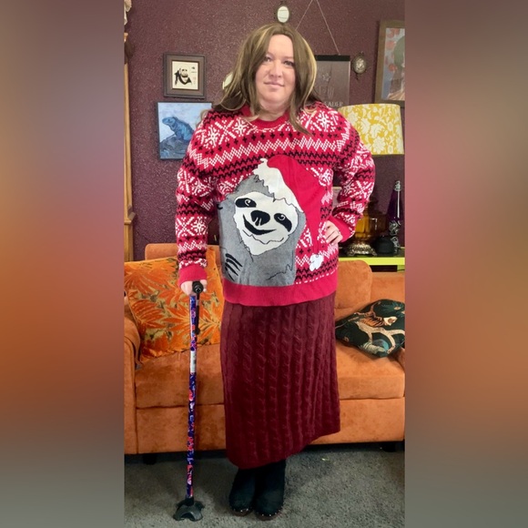 Festive Sloth Christmas Sweater - Picture 4 of 5